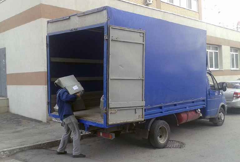 Сколько стоит перевезти Холодильник двухкамерный, двуспальную кровать, личные вещи (сумки) попутно из Люберец в Воронеж